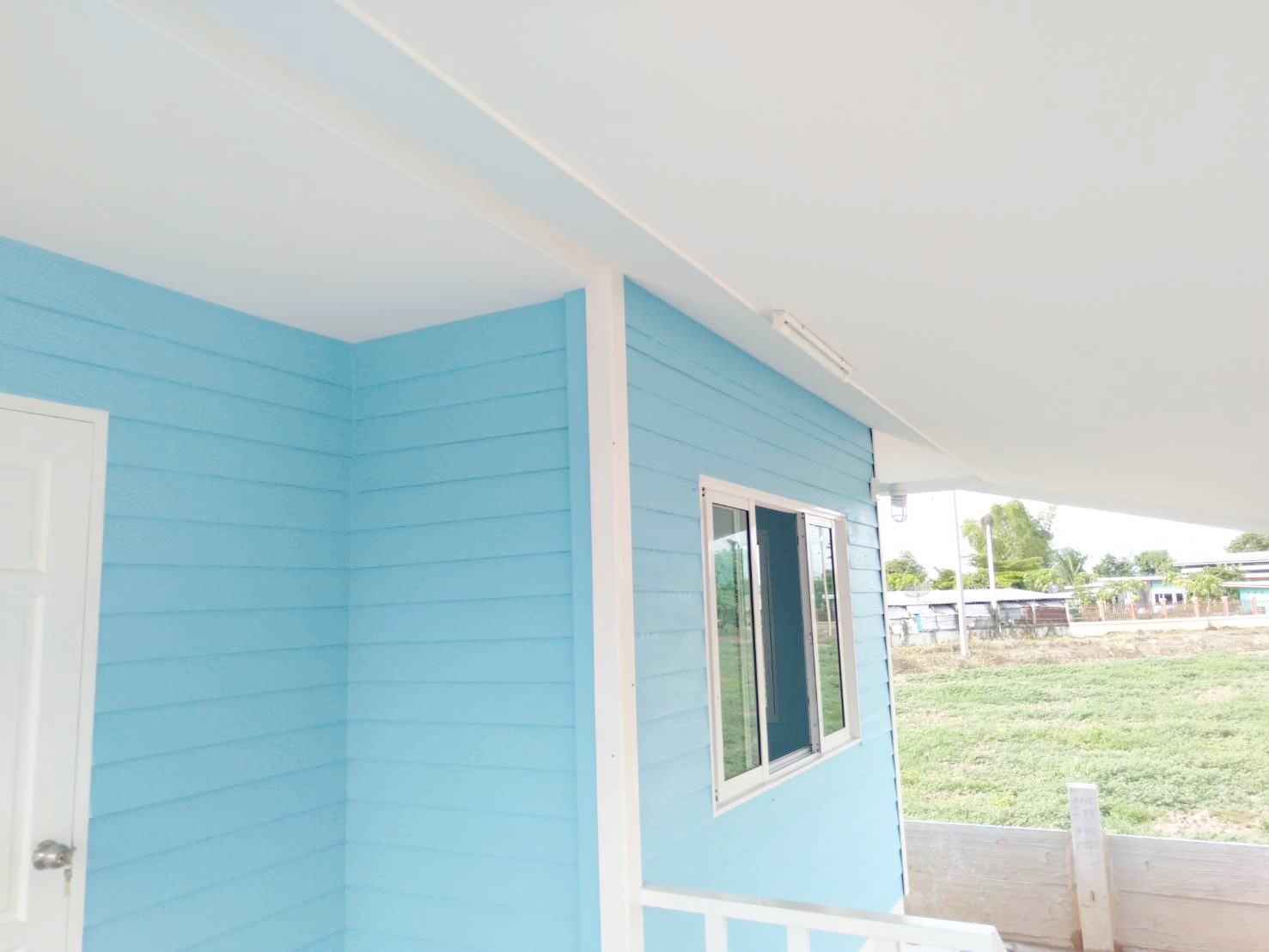 บ้านน็อกดาวน์โครงสร้างเหล็ก ขนาด 4*6 เมตร พร้อมระเบียง ขนาด 2*3 เมตร