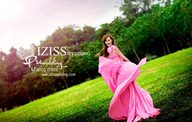 ***พรีออเดอร์***ชุดคู่ถ่ายพรีเวดดิ้ง (prewedding dress) & ชุดแต่งงานแฟนซี (Fancy wedding dress)ชายหญิง "ธีมสีชมพู-ดำ"