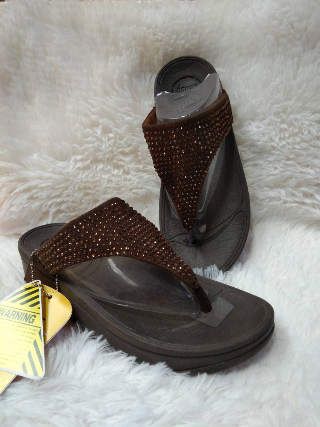 รองเท้าแตะสำหรับผู้หญิงแบบเพชรเต็ม