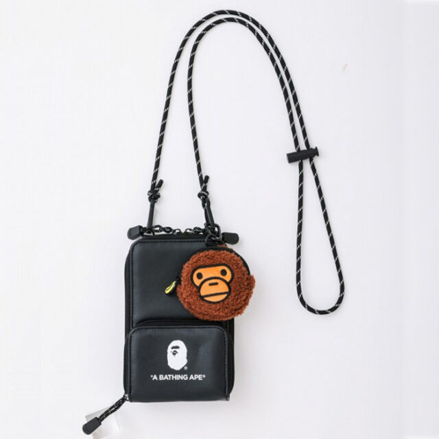 พร้อมส่ง BAPE KIDS by a bathing ape 2023 AUTUMN/WINTER COLLECTION กระเป๋าสะพายสมาร์ทโฟนสีดำ และกระเป๋าใส่เหรียญ Milo