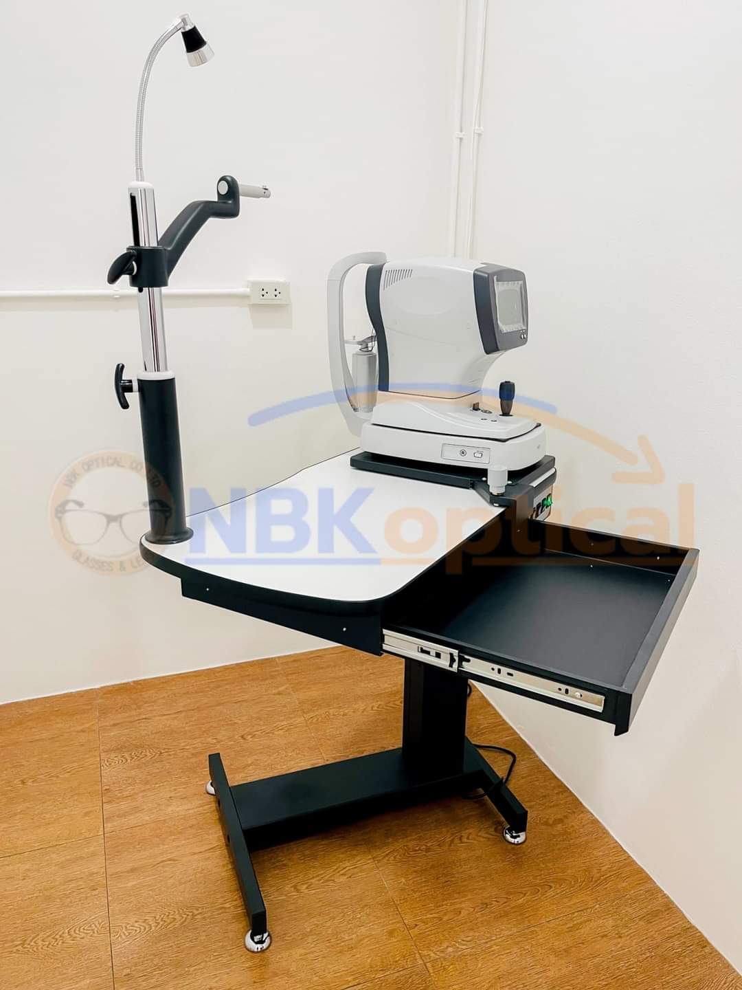 ชุดโต๊ะวัดสายตา C-190A Black พร้อมเก้าอี้ปรับไฟฟ้า
