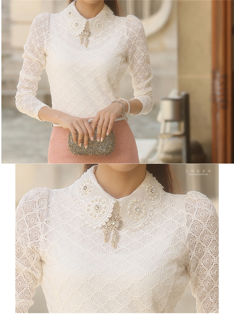 **หมดค่ะ**เสื้อใส่ทำงานสีขาวเนื้อผ้าลูกไม้โปร่งแขนยาว ดีเทลตกแต่งช่วงคอเสื้อด้วยเพชรและมุก คอแต่งระบาย สวยคุณภาพดีเหมือนแบบค่ะ