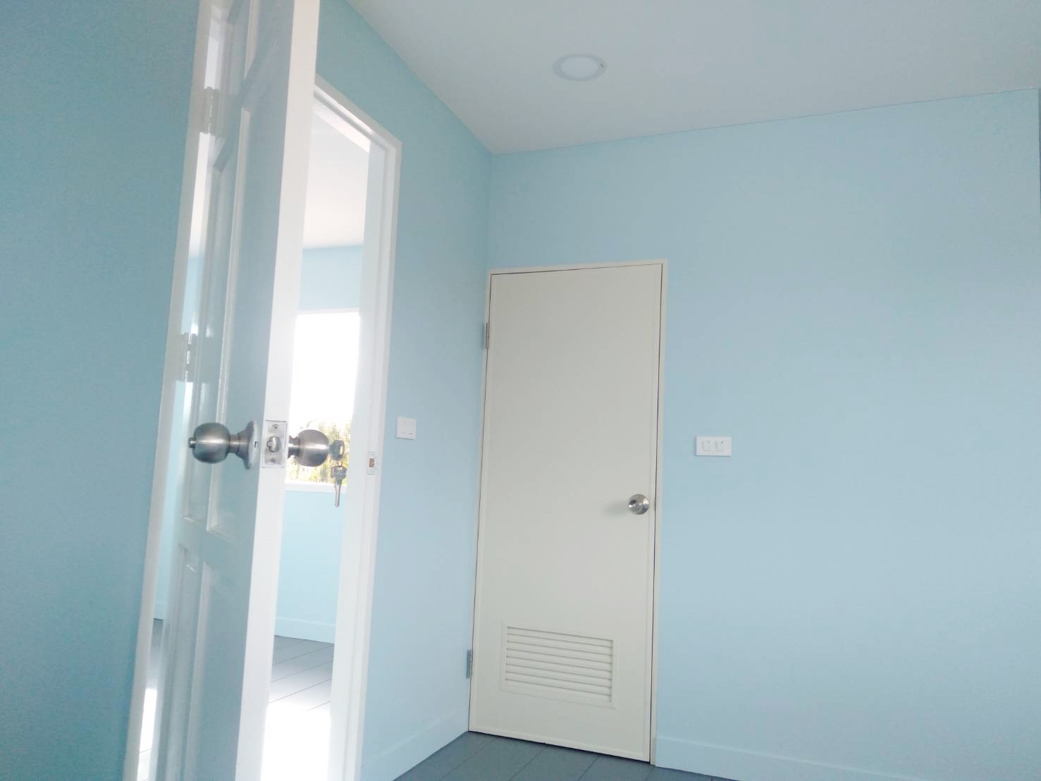 บ้านน็อกดาวน์โครงสร้างเหล็ก ขนาด 4*6 เมตร พร้อมระเบียง ขนาด 2*3 เมตร