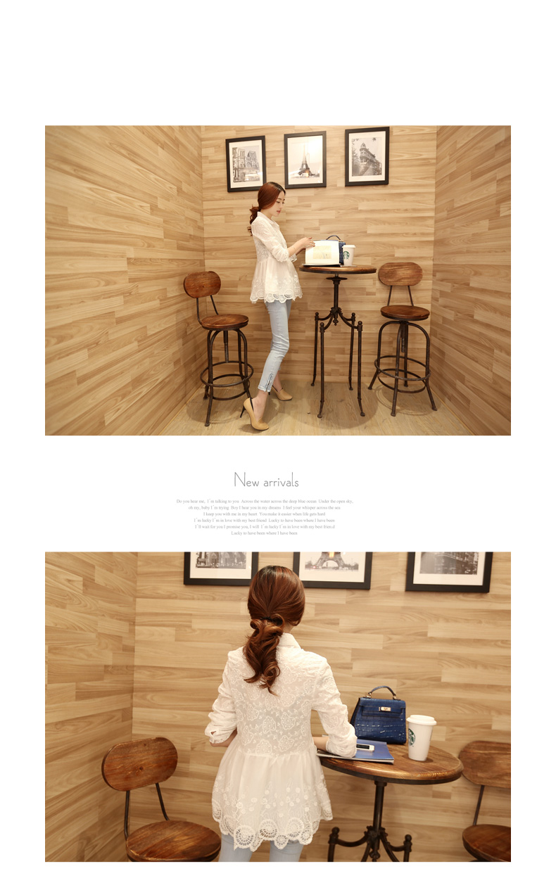 **หมดค่ะ**เสื้อลูกไม้ลายนูนใบไม้ช่วงอกแขนกึ่งยาวสีขาว ดีเทลฉลุลายวงกลมช่วงปลาย เนื้อผ้านูนสวยเนื้อนิ่ม สวยคุณภาพดีเหมือนแบบค่ะ