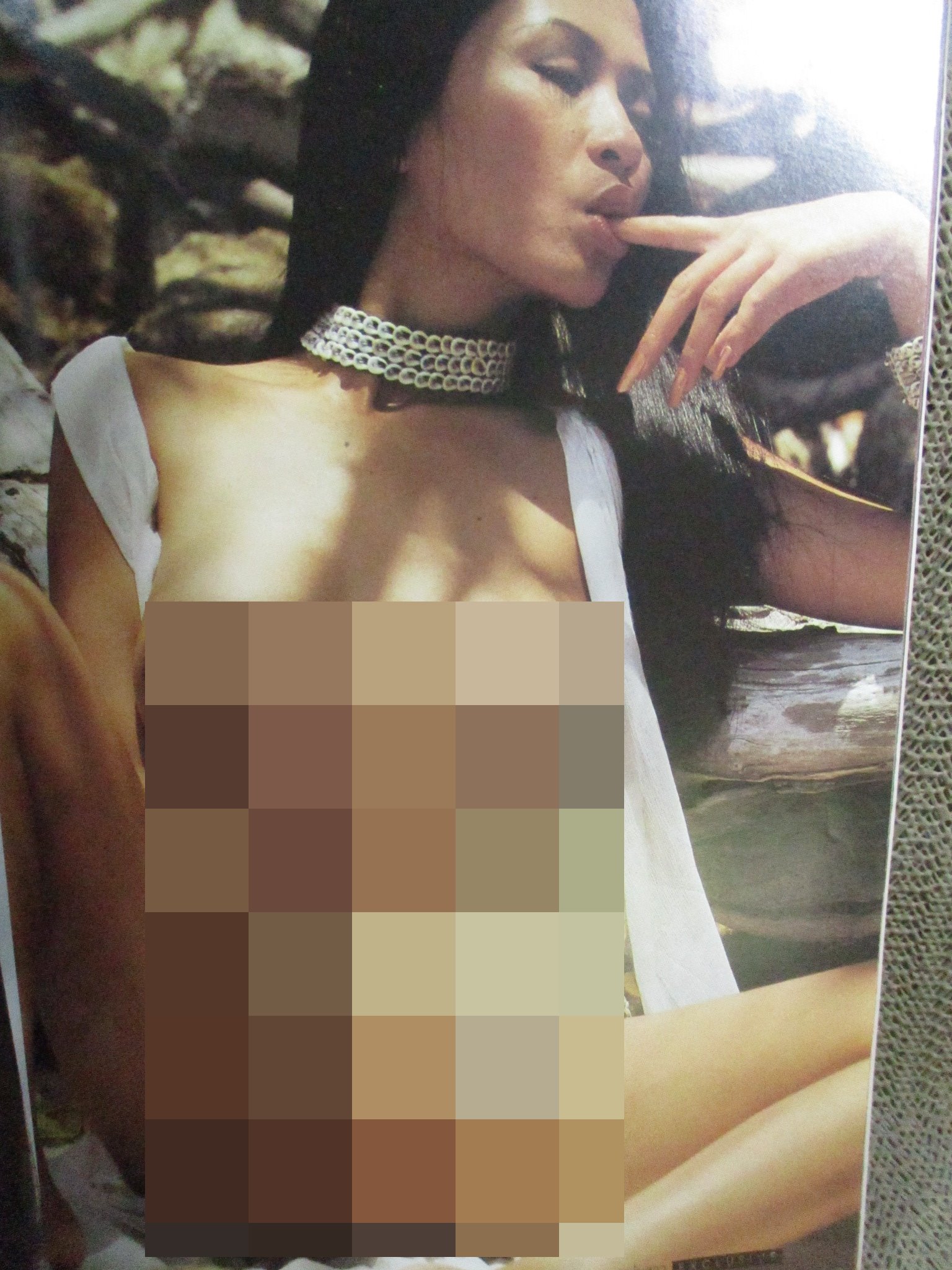 นิตยสารหนุ่มสาวฉบับพิเศษ EXCLUSIVE ปี2538 โดย ธีรพงศ์ เหลียวรักวงศ์ (ปกมีรอยพับตามรูป