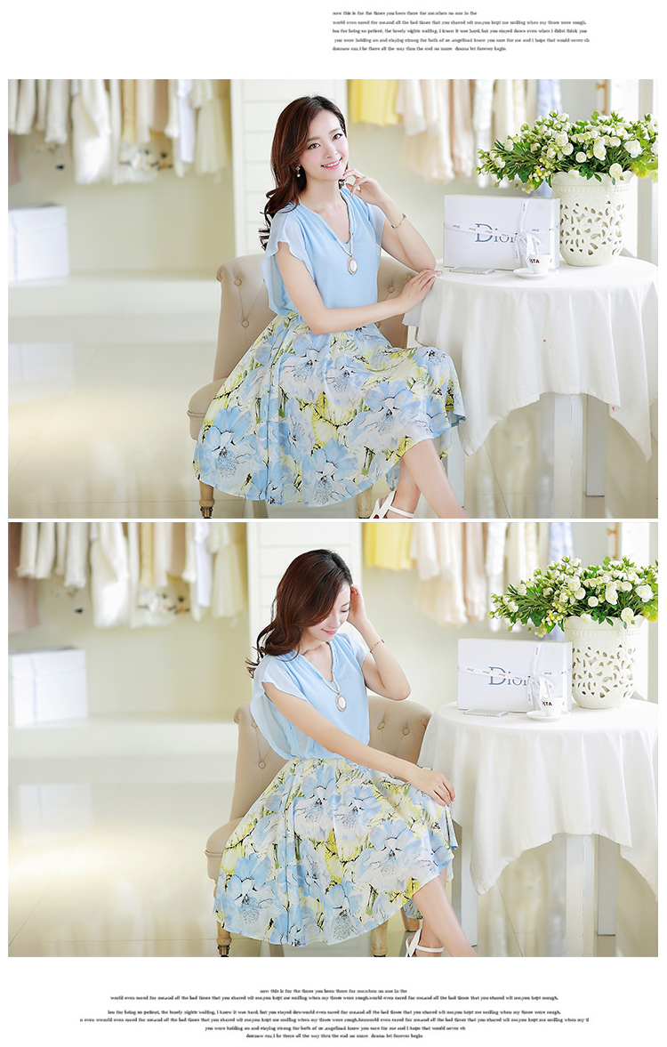 ***หมดค่ะ***เดรสสีฟ้าผ้าชีฟอง เพิ่มดีเทลสร้อยมุกร้อยเชื่อมต่อกับตัวเสื้อ ตัดต่อกระโปรงสีฟ้าลายดอกไม้ สวยหวานเหมือนแบบค่ะ