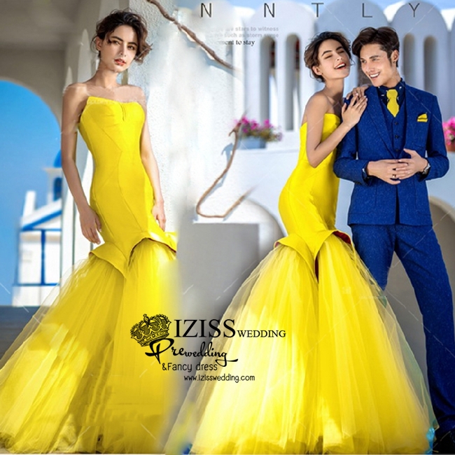 PW329 - **พรีออเดอร์ค่ะ** ชุดคู่ถ่ายพรีเวดดิ้ง (prewedding dress) & ชุดแต่งงานแฟนซี (Fancy wedding dress)ชายหญิง "ธีมชุดเจ้าสาวสีเหลือง-น้ำเงิน"