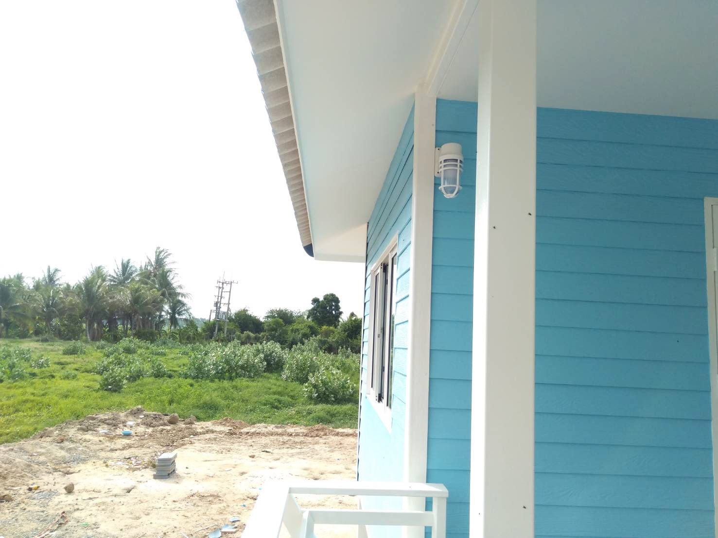 บ้านน็อกดาวน์โครงสร้างเหล็ก ขนาด 4*6 เมตร พร้อมระเบียง ขนาด 2*3 เมตร