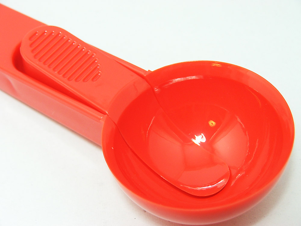 ที่ตักไอศครีม คุกกี้ก่อนเข้าอบ ผลไม้ต่างๆ เช่น แตงโม