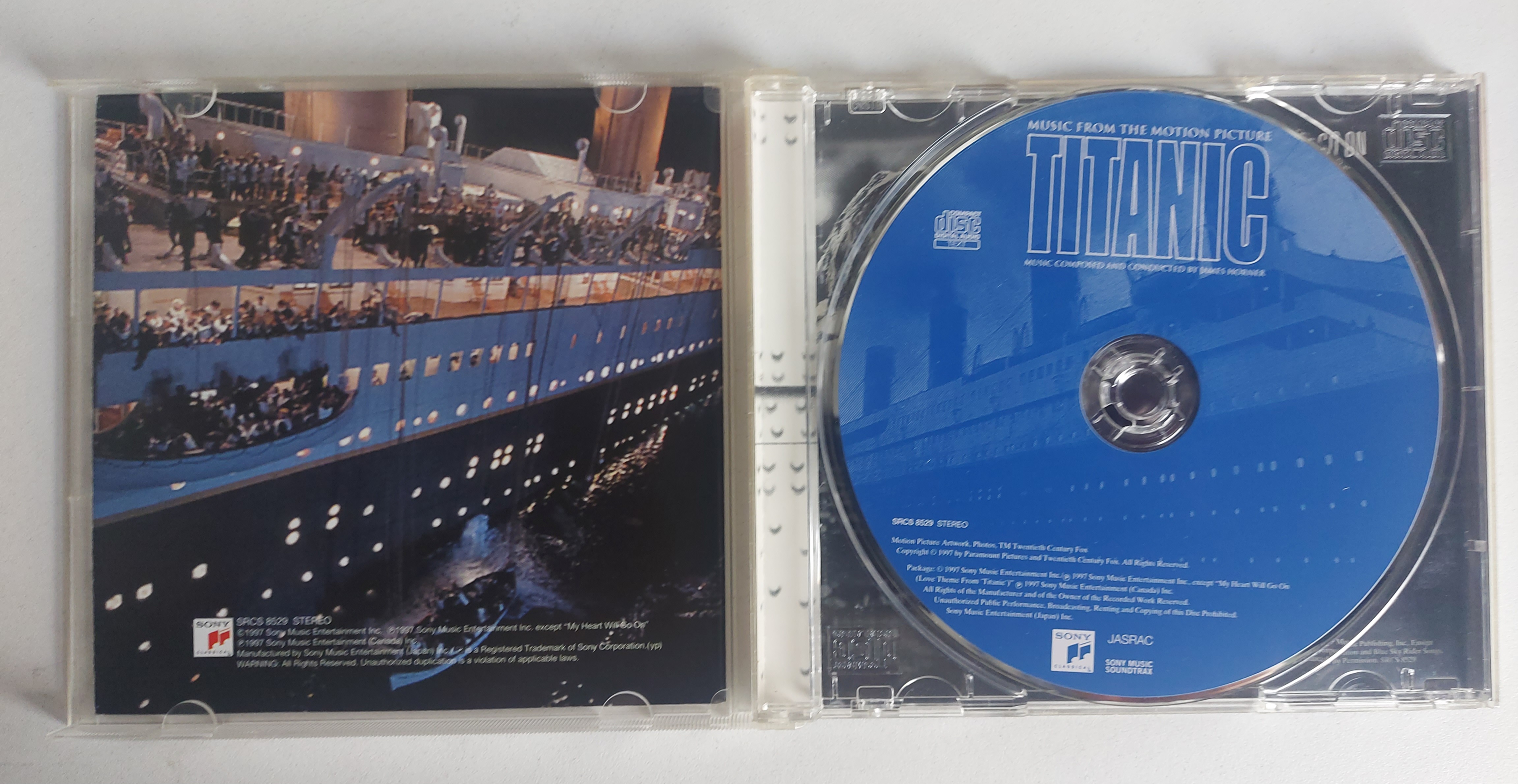 Used CD,Titanic (A+)(Music From The Motion Picture)(James Horner)(Various Artists)(Soundtrack)(OST.)(1997)(Japan)