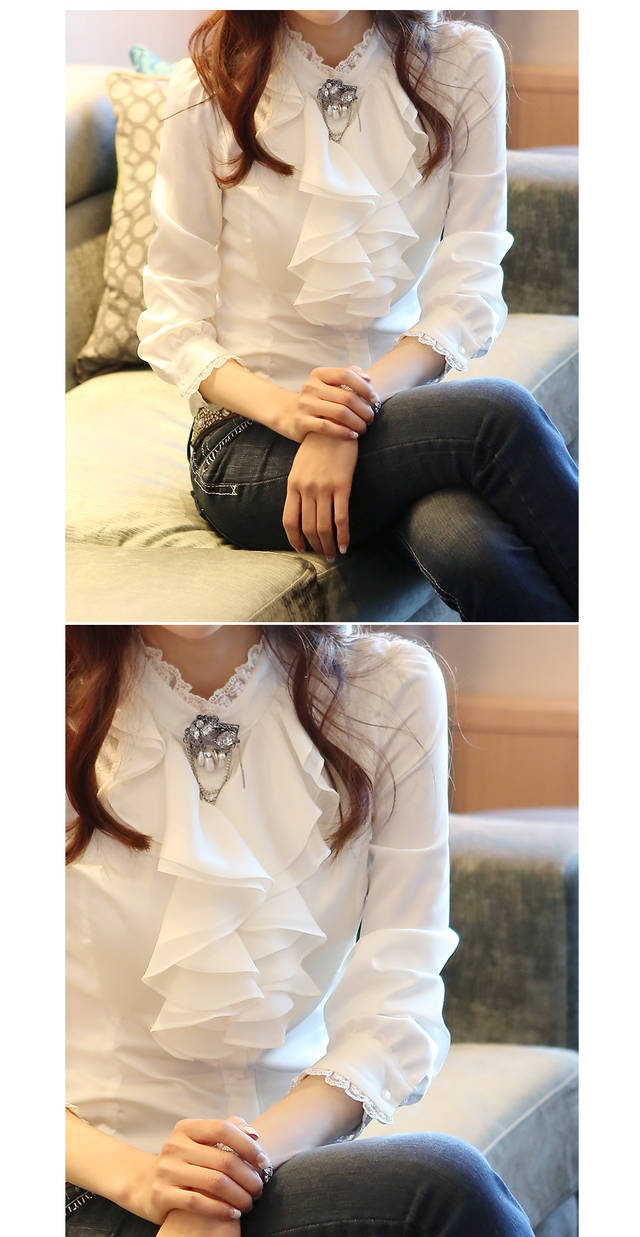 ***หมดค่ะ***เสื้อผ้าซาตินเนื้อมันสีขาว แต่งระบายด้านหน้าแขนยาว สวยเหมือนแบบค่ะ