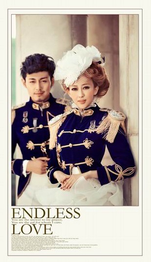 **พรีออเดอร์**รหัส PW058 ชุดถ่ายพรีเว็ดดิ้ง (pre wedding dress) ชุดแฟนตาซีชายหญิง "ธีมเจ้าหญิงเจ้าชาย"