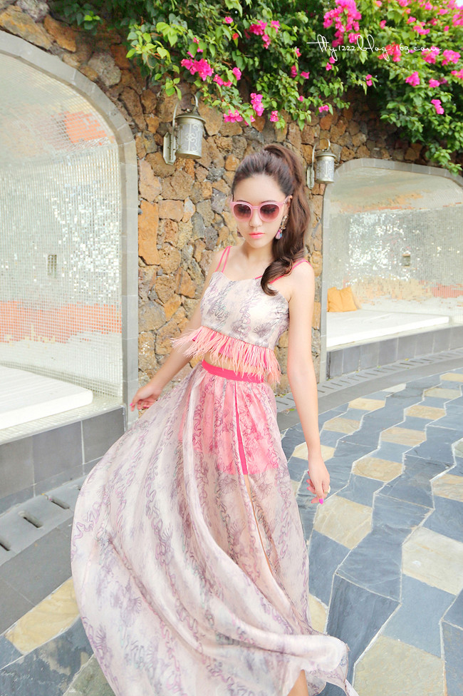 **หมดค่ะ**เสื้อสายเดี่ยวเอวลอยแต่งระบาย+กางเกงกระโปรงดีไซน์เก๋ๆ จะใส่ไปเที่ยว หรือ chic chic ริมทะเลก็เริศคร้า