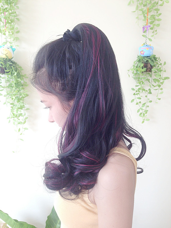 K308 หางม้า เเบบผูก ไฮไลท์สีไวน์เเดง ทรงผมสวยดูเป็นธรรมชาติคะ