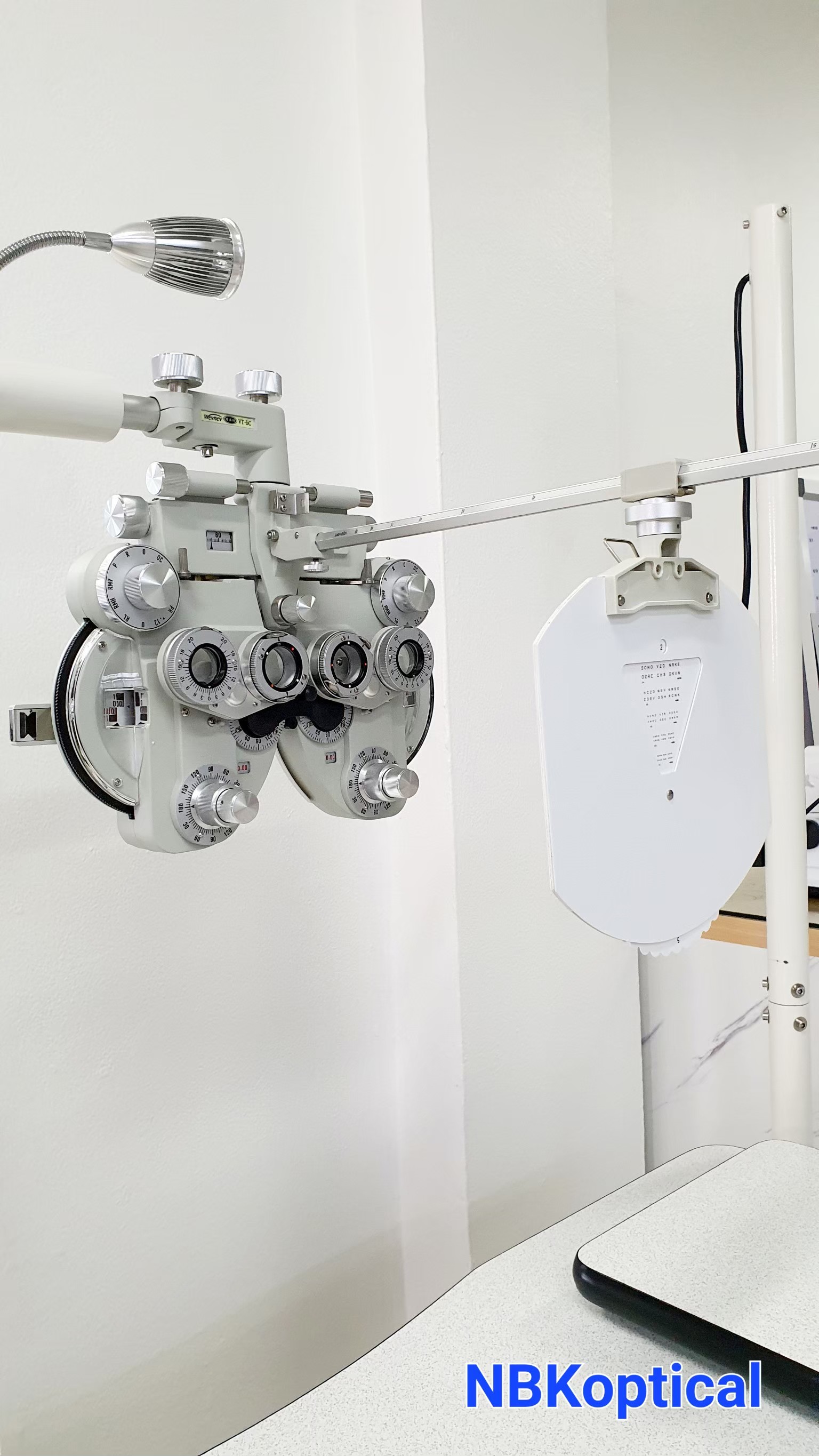 โฟรล็อปเตอร์ ST-100 สีขาว