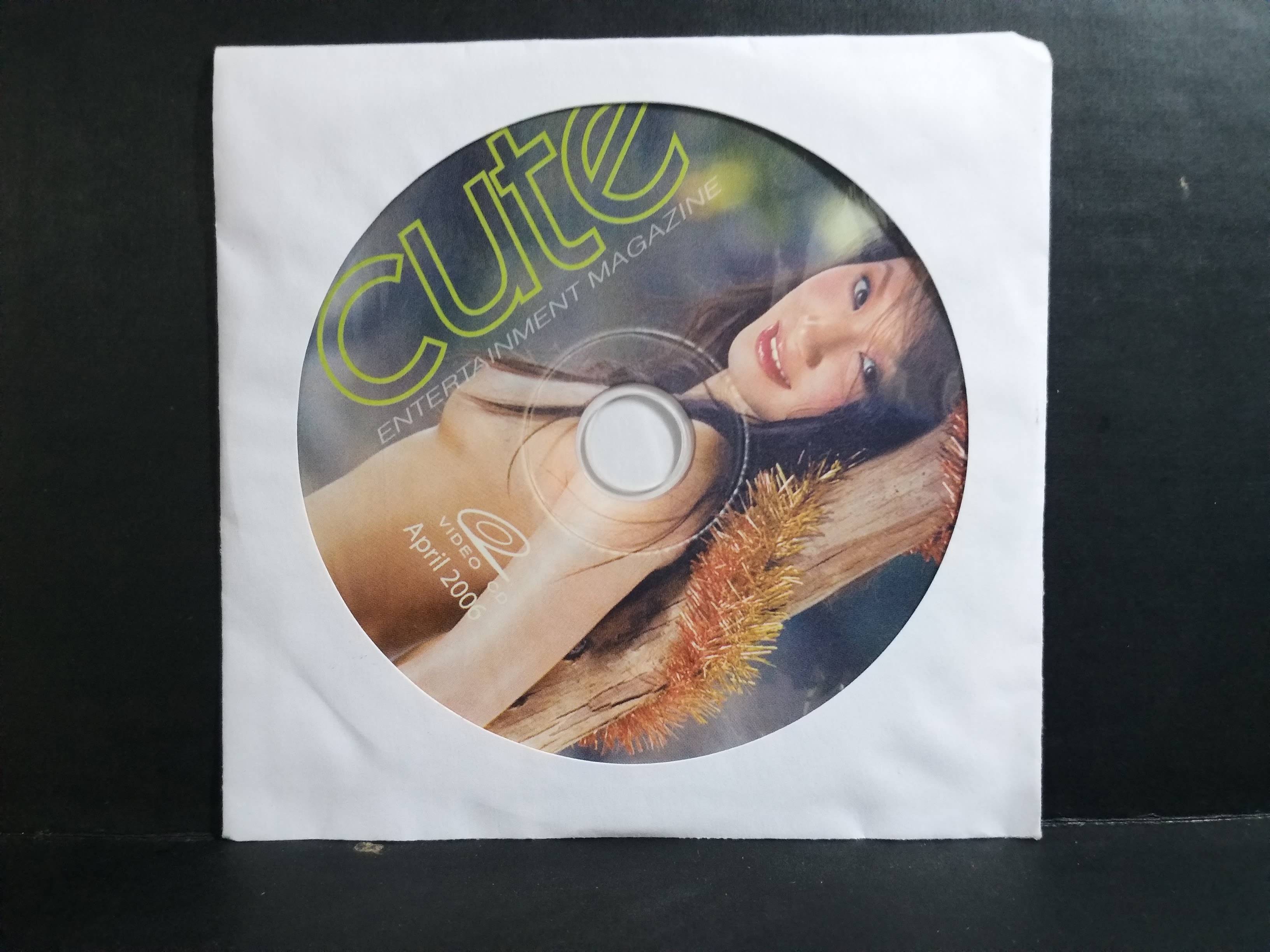 แผ่น CD เบื้องหลังนางแบบ นิตยสาร cute APR.2006 / ความคมชัดตามยุคนั้นครับ
