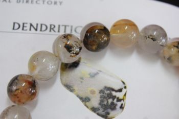 เดนไดทริก ( Dendritic Quartz )