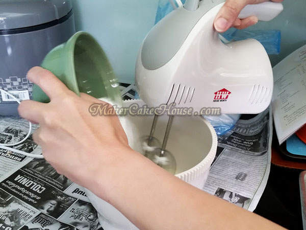 สูตรและวิธีทำเค้กกาแฟหน้านิ่ม 9