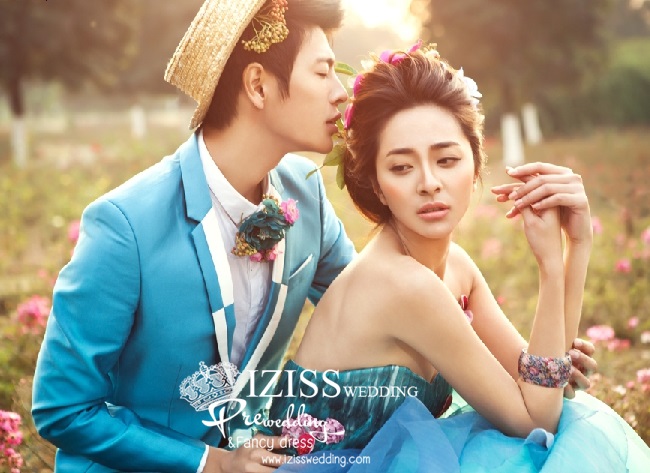 ***พรีออเดอร์***ชุดคู่ถ่ายพรีเวดดิ้ง (prewedding dress) & ชุดแต่งงานแฟนซี (Fancy wedding dress)ชายหญิง สไตล์ colorful "ธีมสีเขียว-ฟ้า"