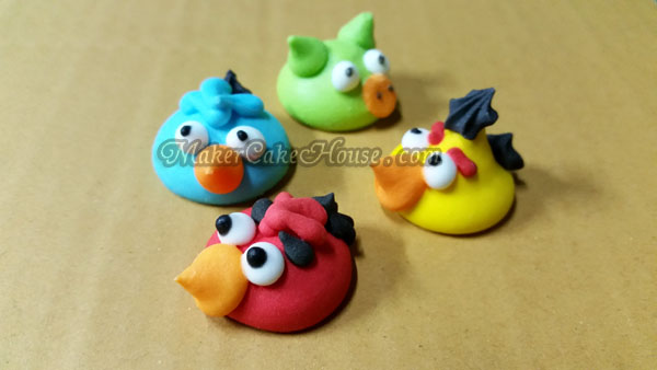 ตุ๊กตาไอซิ่งรูปแองกรี้เบิร์ด ( 20 ชิ้น )