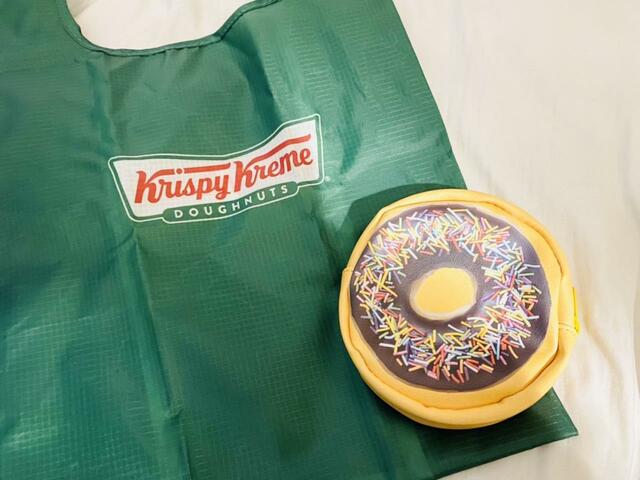 Krispy Kreme Donuts ถุงผ้ารักษ์โลก และกระเป๋าทรงโดนัท (มีกล่อง)