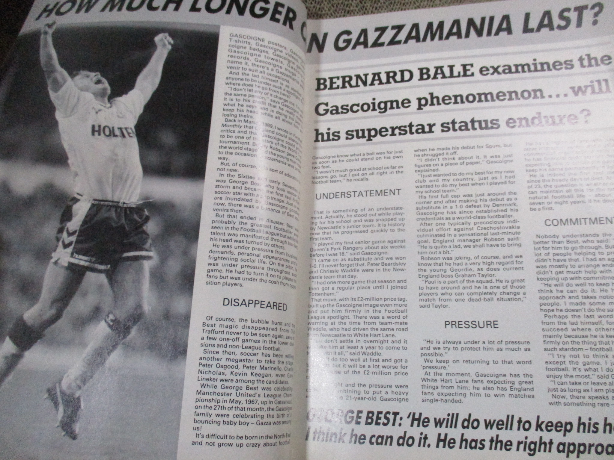 FOOTBALL MONTHLY VOL.17 NO.01 ---สตาร์ซอคเกอร์ ฟุตบอล