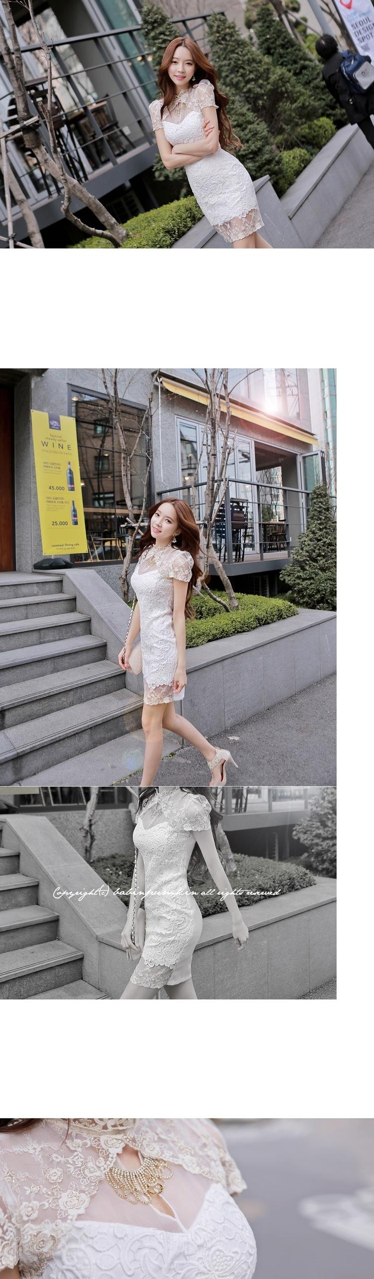 **พร้อมส่งด่วนมีจำนวนจำกัดค่ะ**เดรสไปงานแต่งสีขาวแขนสั้นคอตั้ง ดีเทลตกแต่งคอด้วยผ้าโปร่งลูกไม้สีขาวปักลวดลายสีทอง เดรสใช้ผ้าลูกไม้สีขาวอย่างดีติดซิปด้านหลัง มีซับใน สวยคุณภาพดีเหมือนแบบค่ะ