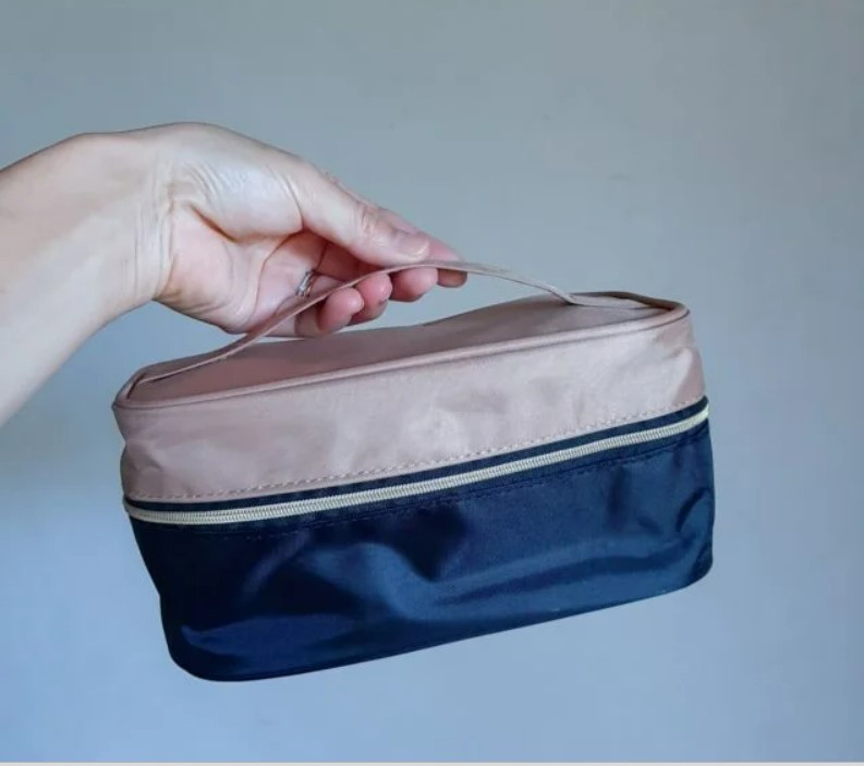 Marisol cosmetic vanity pouch กระเป๋าใส่เครื่องสำอาง (มีกล่อง)