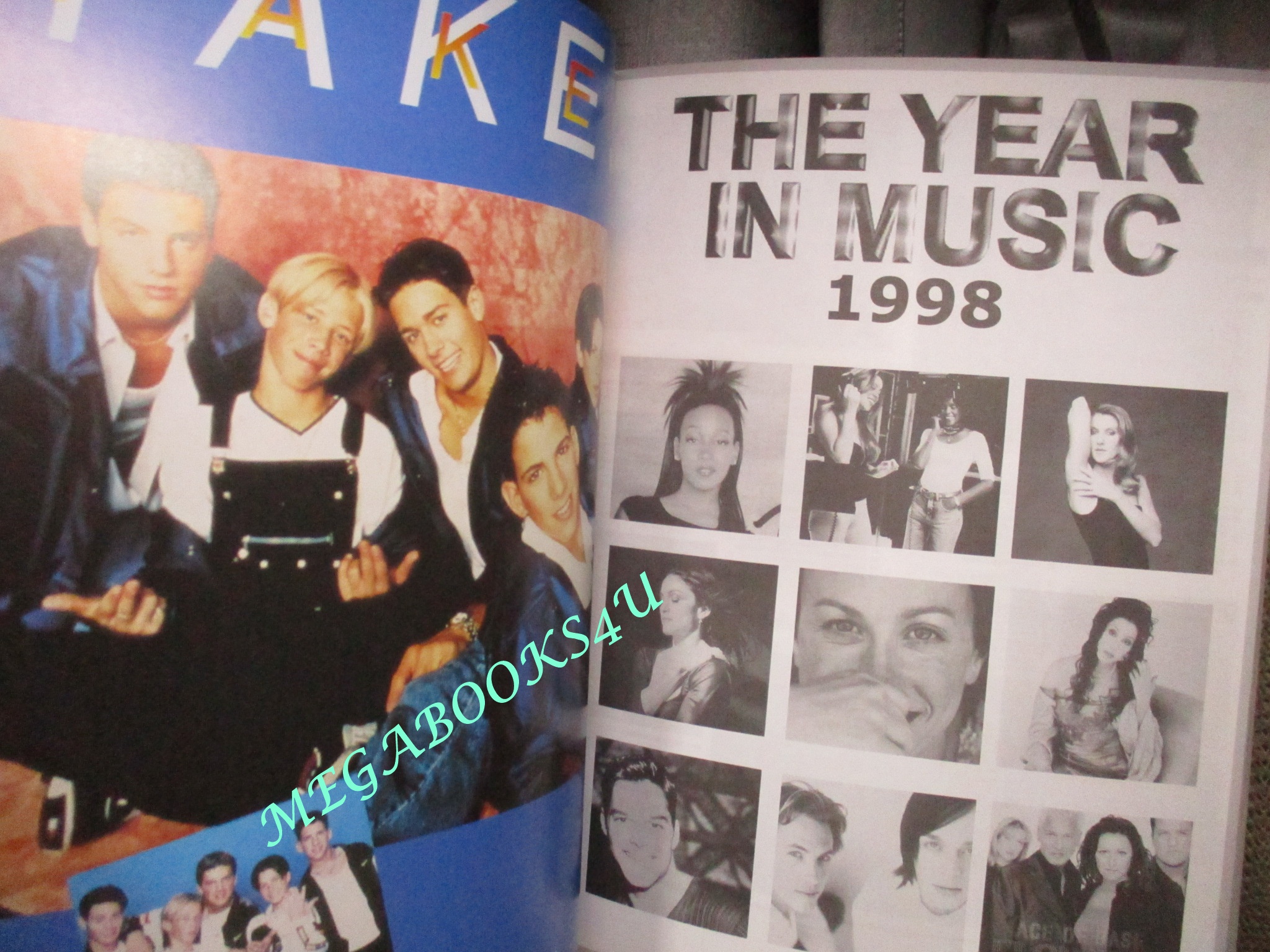หนังสือเพลงพร้อมคอร์ดกีตาร์ THE GUITAR YEAR BOOK 2000