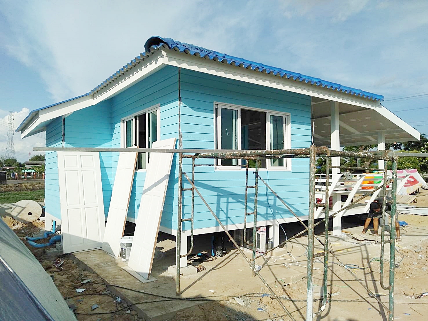 บ้านน็อกดาวน์โครงสร้างเหล็ก ขนาด 4*6 เมตร พร้อมระเบียง ขนาด 2*3 เมตร