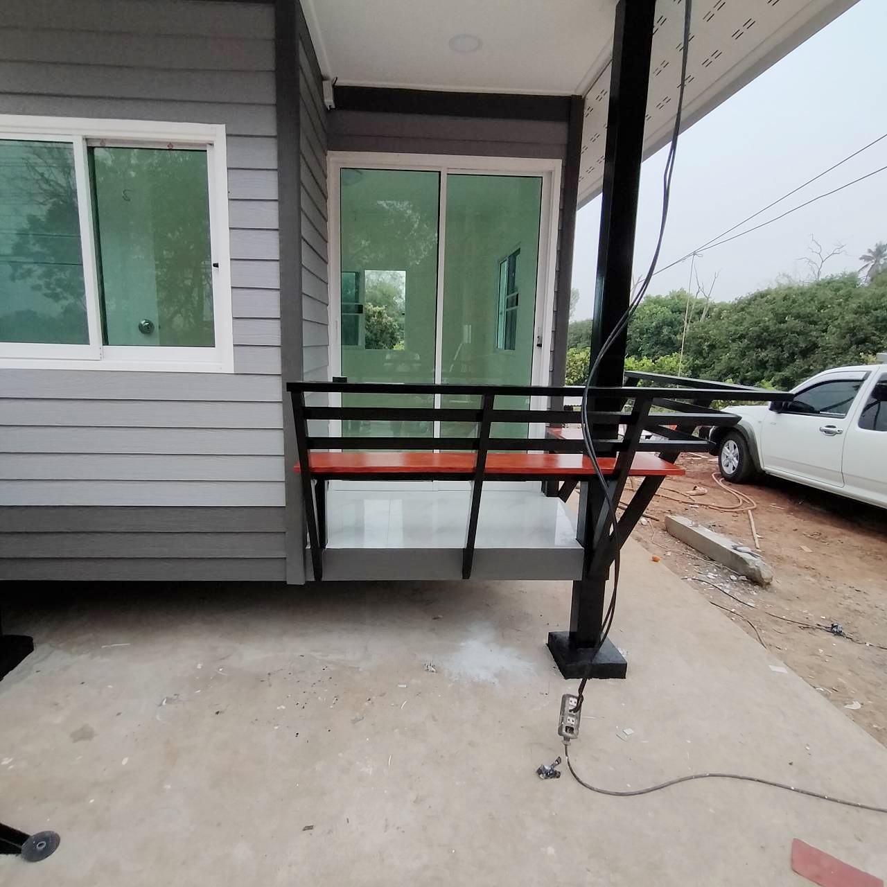 บ้านน็อคดาวน์ ขนาด 4*6 เมตร และมีครัวต่อด้านข้าง ขนาด 3*2 เมตร