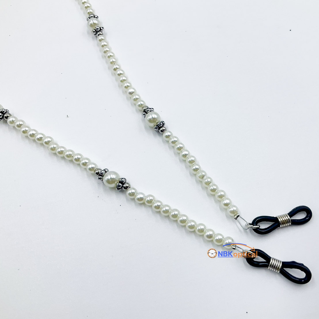 สายคล้องแว่นตาใข่มุกขาวใสเรียบง่าย