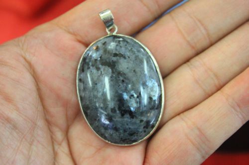 จี้เอิร์ธ โอปอล ( Earts Opal Pendant )