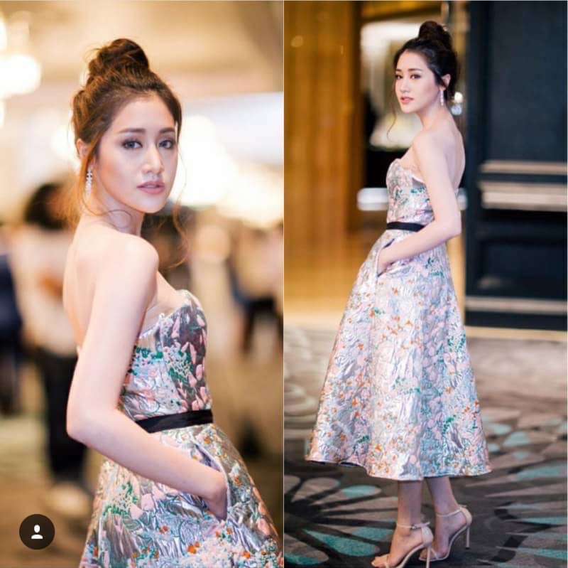 **สินค้าหมด**เดรสเกาะอกลายดอกไม้สวยหรู คาดอกดำ งานดี งานสวย งานดาราใส่เพียบ สวยแบบนี้อย่าพลาดค่า