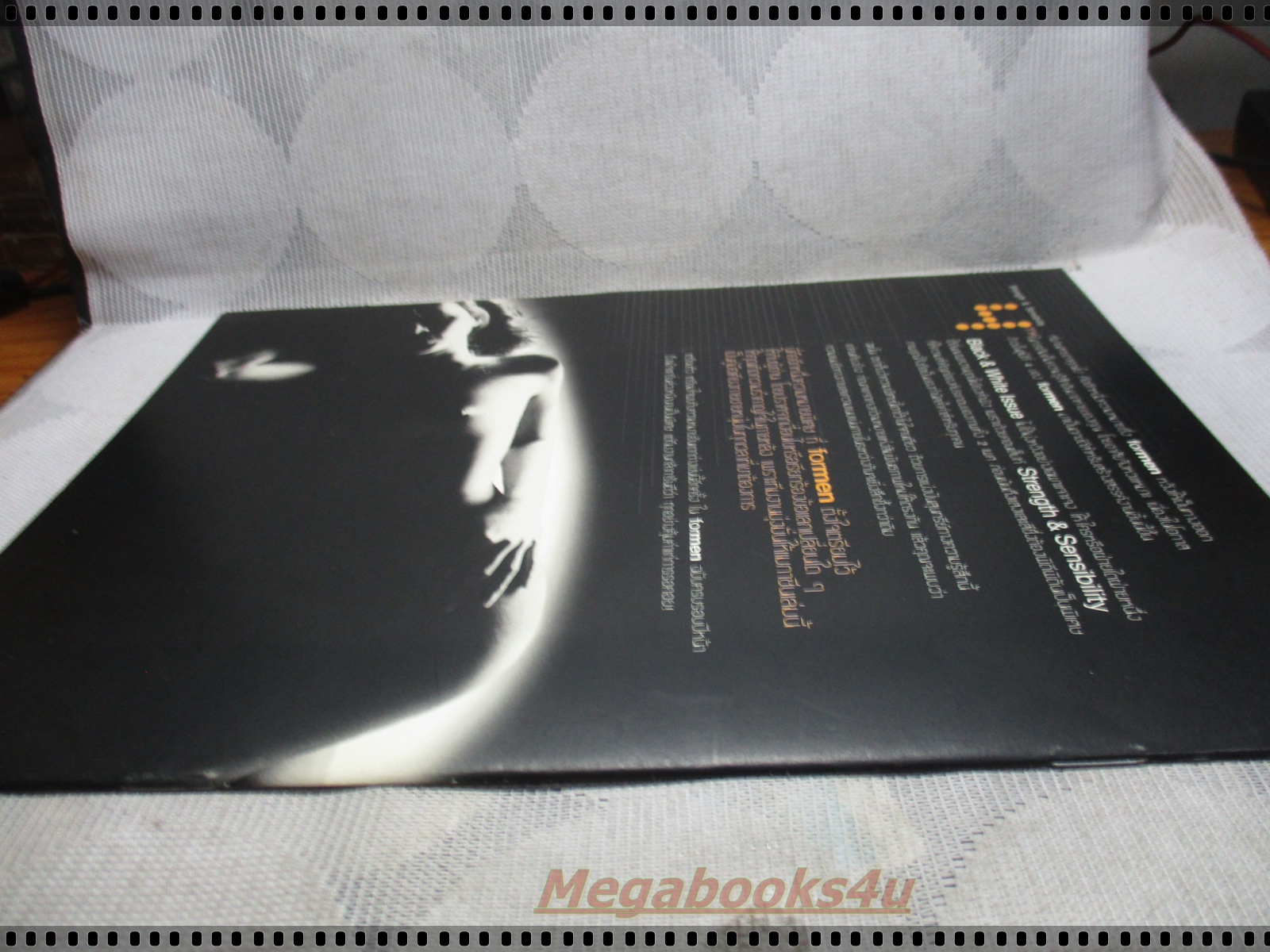 FORMEN SPECIAL ISSUE BLACK AND WHITE