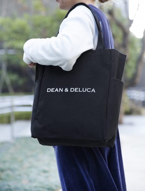 DEAN & DELUCA Extra Large Deli Bag กระเป๋าผ้าสีดำใบใหญ่ แข็งแรง และอยู่ทรง สามารถถือหรือสะพายไหล่ได้