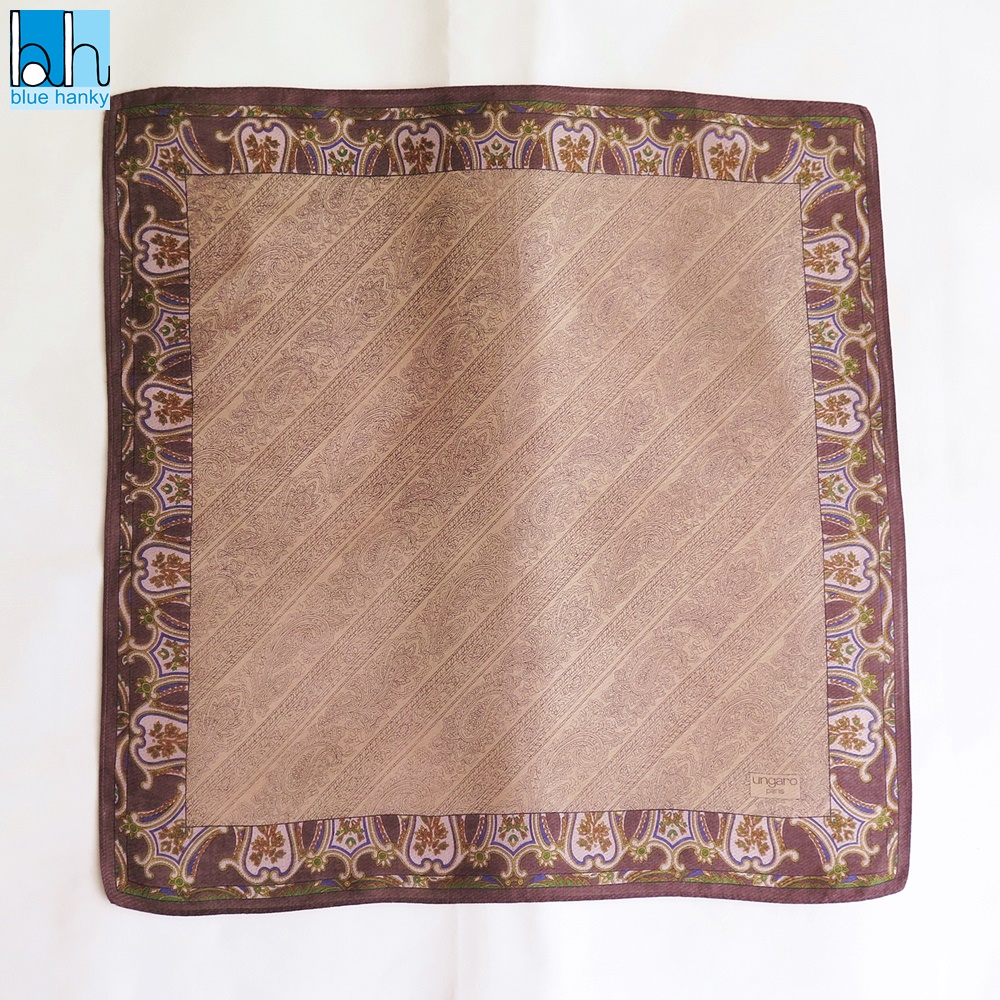 #8 18" ungaro paris ผ้าเช็ดหน้ามือ2 สภาพดี ผ้าเช็ดหน้าผืนใหญ่