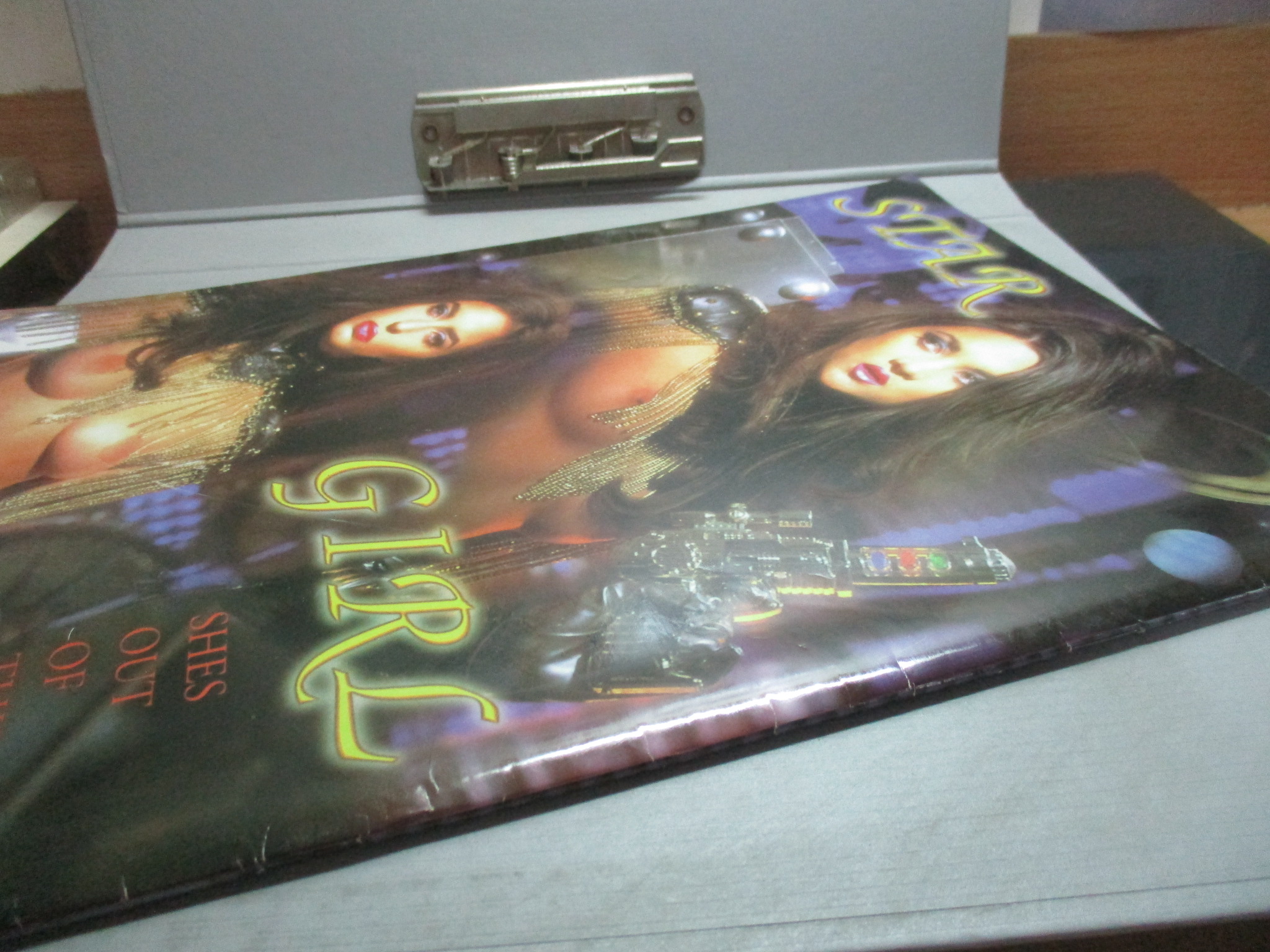 นางแบบไทย VIDEO GUIDE VOL.13 เห็นบน ภาพสี+ขาวดำ มีเนื้อเรื่อง