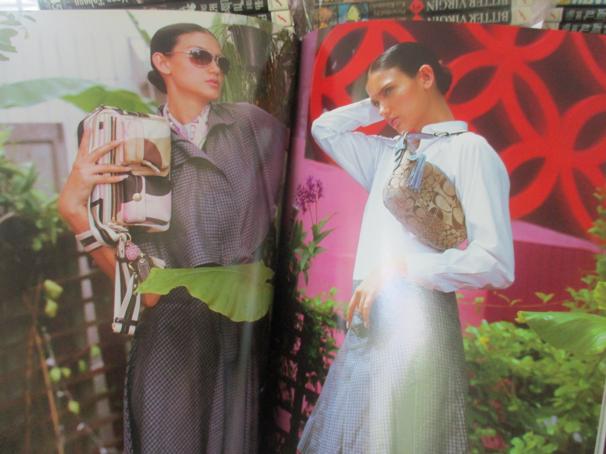 นิตยสารดิฉัน ฉบับที่683 ปี2548 ปก สมเด็จพระนางเจ้าสิริกิติ์ฯ