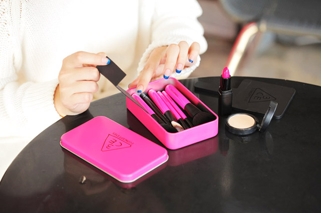 3 CONCEPT EYES Mini Brush Kit ชุดแปรงแต่งหน้า 3CE