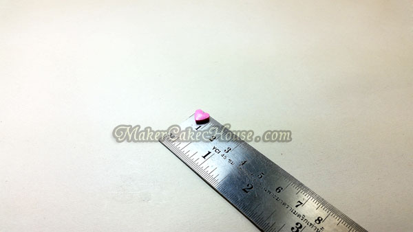 น้ำตาลไอซิ่งรูปหัวใจคละสี