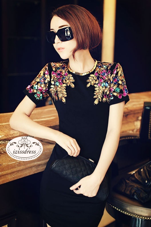 ***หมดค่ะ***เดรสผ้าค๊อตตอนเนื้อดีเนื้อนุ่มสีดำทรงเข้ารูป คอกลมแขนสันปักเลื่อมที่ช่วงบนสวยเหมือนแบบค่ะ