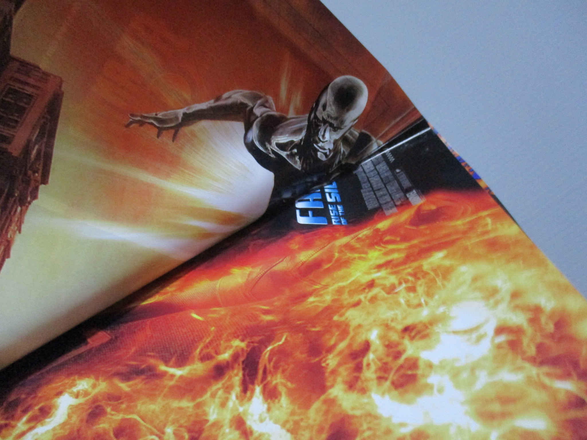 นิตยสารเอนเตอร์เทน Entertain ฉบับที่0936 ปี2550 ปก TRANSFORMERS โปสเตอร์เรื่อง Fantastic 4 ปกหลังมีรอยขาด