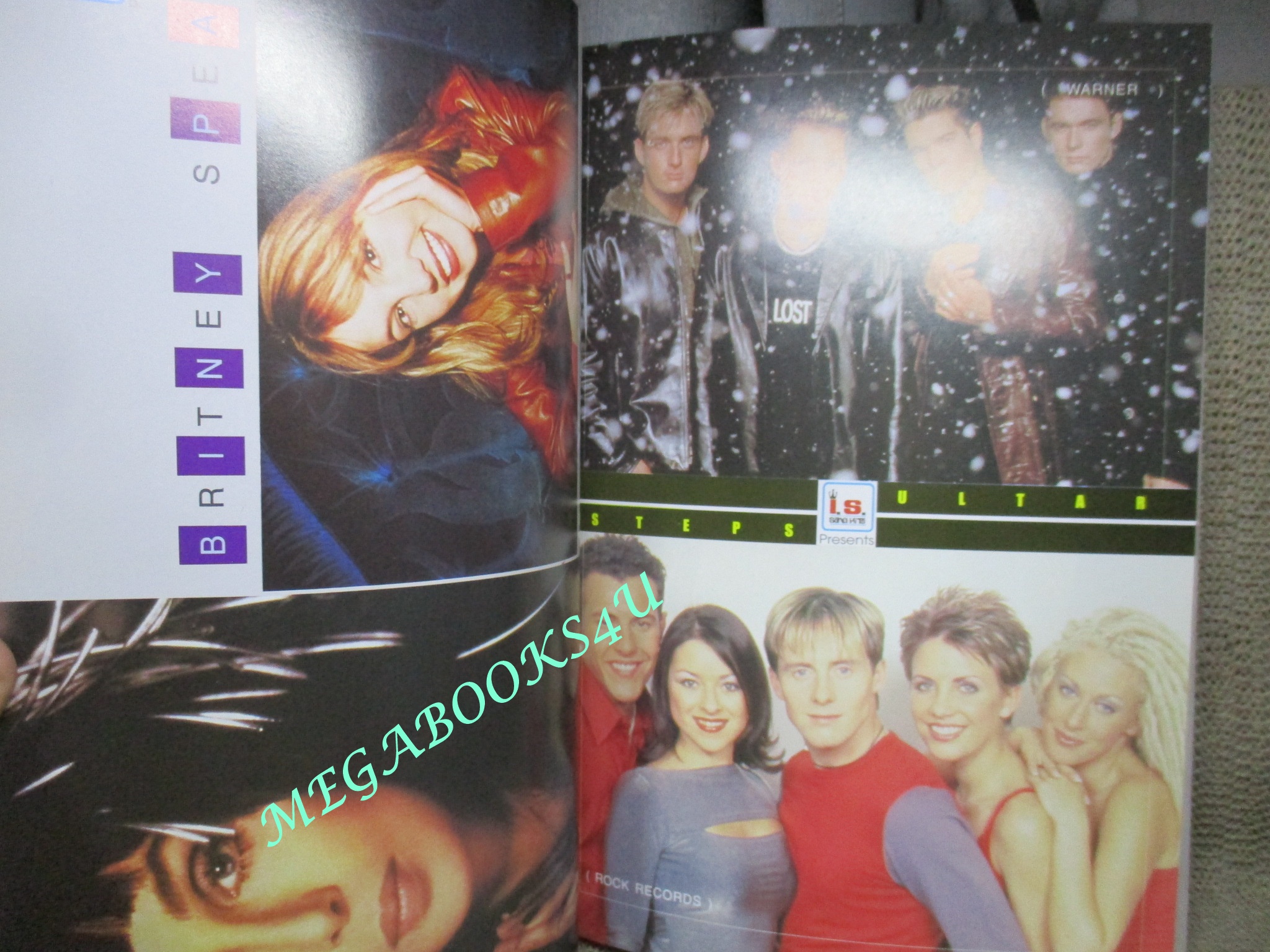 หนังสือเพลงพร้อมคอร์ดกีตาร์ THE GUITAR YEAR BOOK 2000