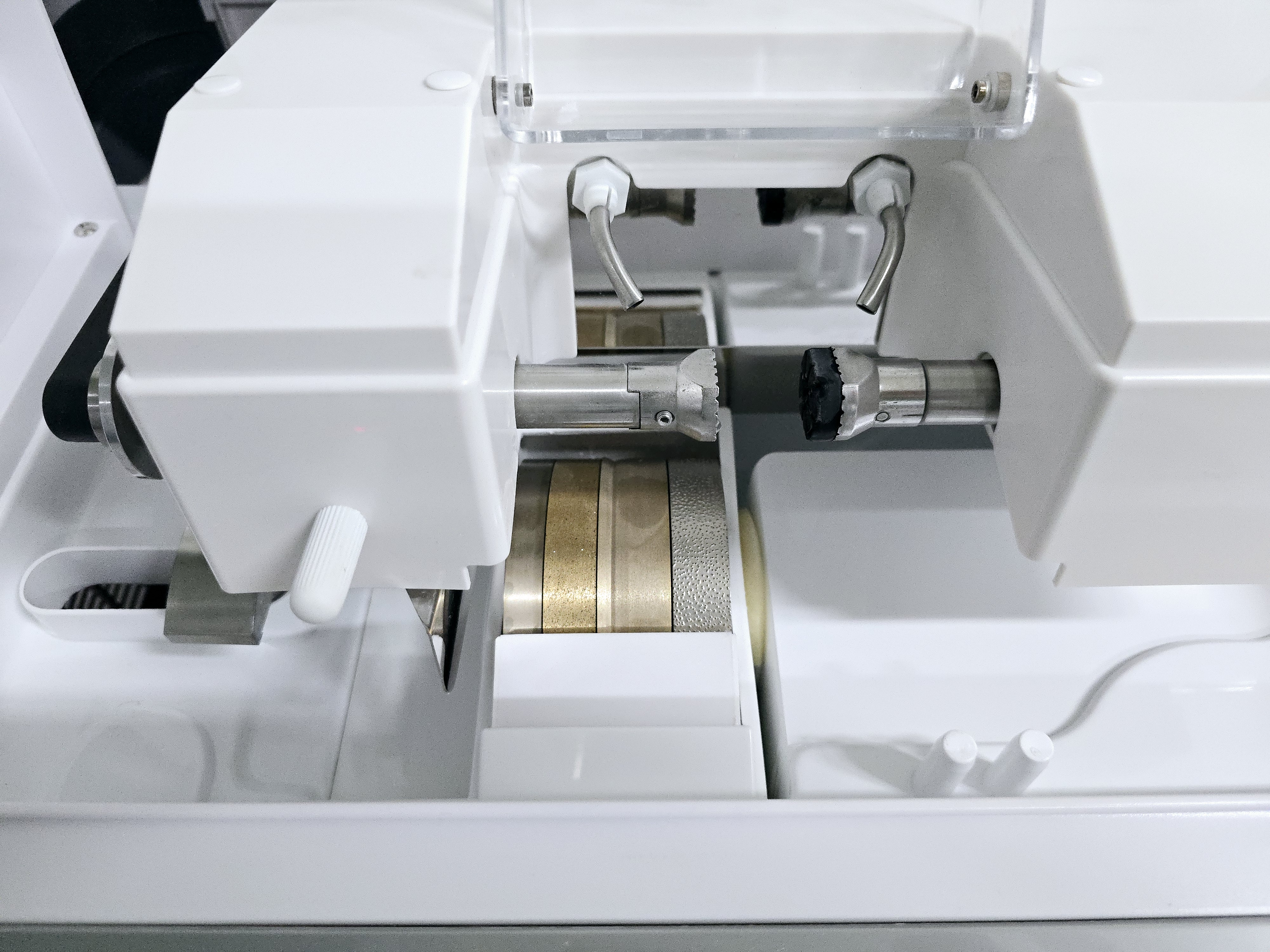 เครื่องฝนเลนส์ออโต้ระบบอัตโนมัติ Automatic Lens edger SJG-7100 ฝนเลนส์ PC CR GL ขัดเงาสันเลนส์กรอบเซาะ