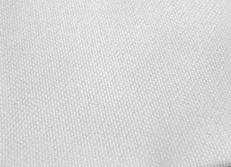 Zweigart 14 count Clear Opalescent on White Aida (ผ้าไอด้า ขนาดตา 14 ช่อง/นิ้ว สีขาววิ้ง)