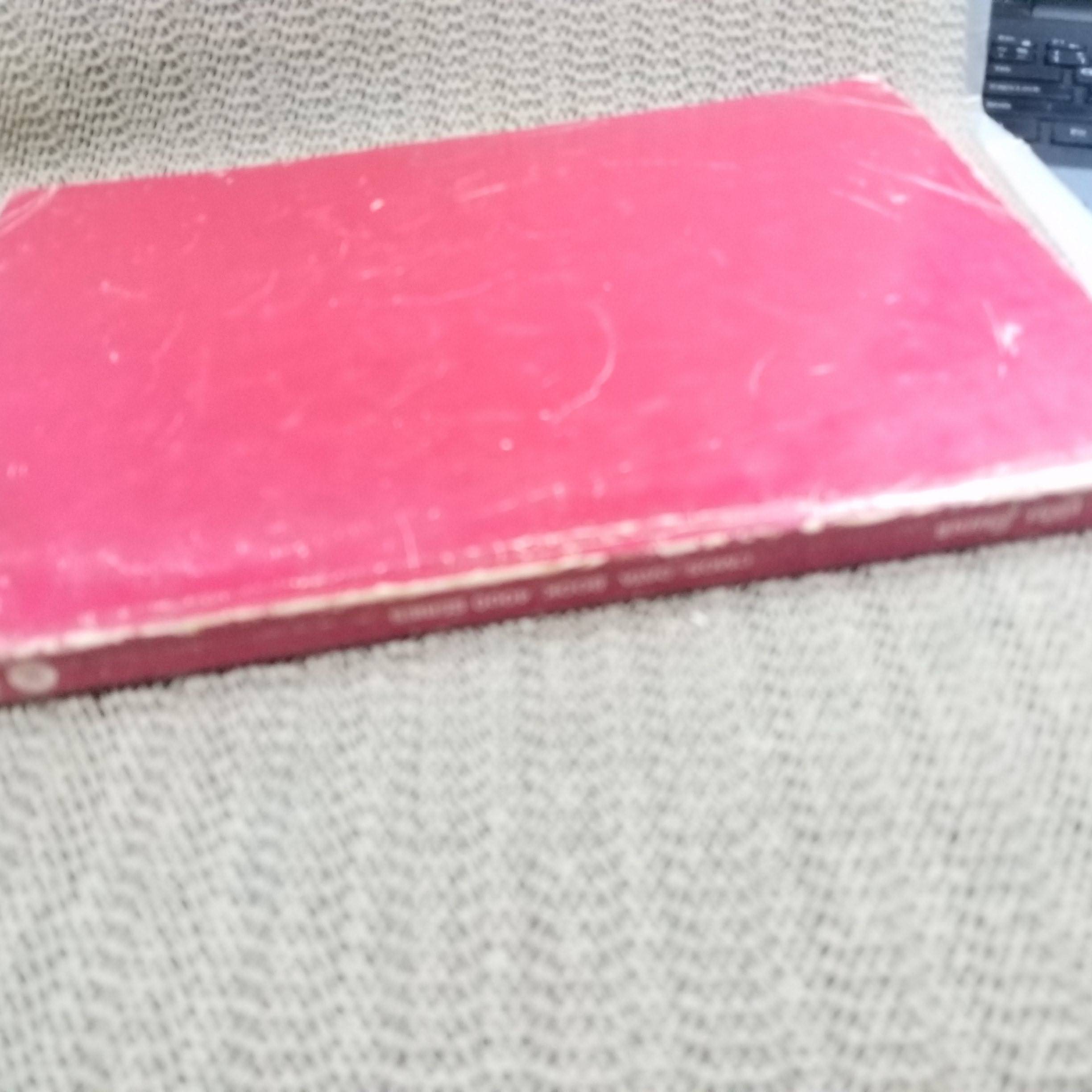 หนังสือ คู่มือซีมอส CMOS DATA BOOK 4000 SERIES / ตำหนิ ปกยับ สภาพพอใช้ เปิดได้ตามปกติ