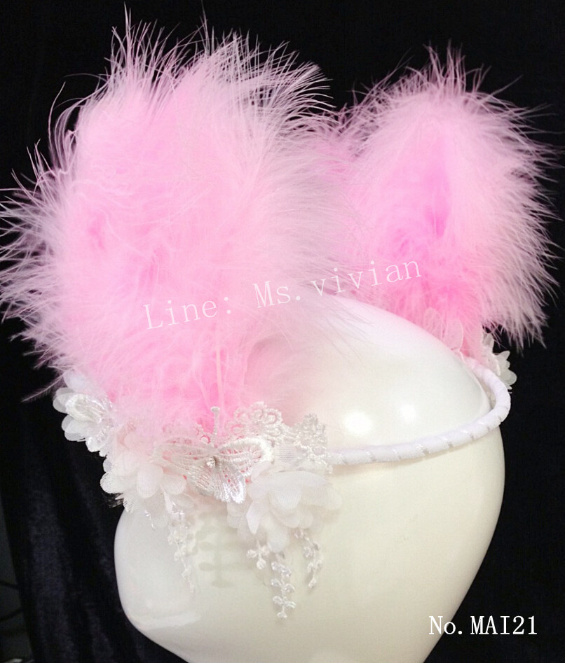 MAI21 มงกุฎขนฟู ห้อยระย้าข้าง(งาน handmade)**สินค้ามีจำกัด**