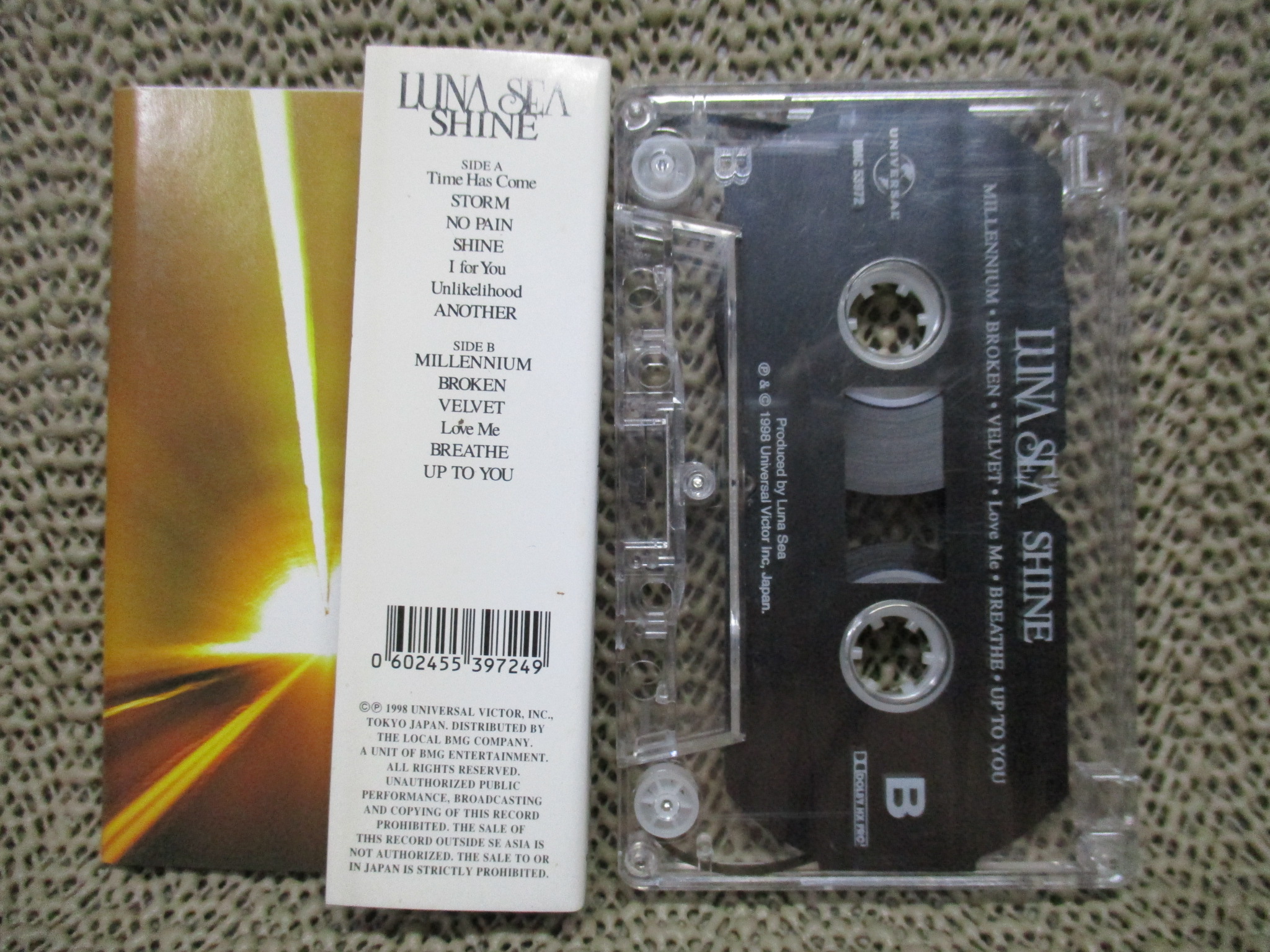 เทปเพลงสากล LUNA SEA อัลบั้ม SHINE สภาพดี ปกสวย ตัวหนังสือชัด