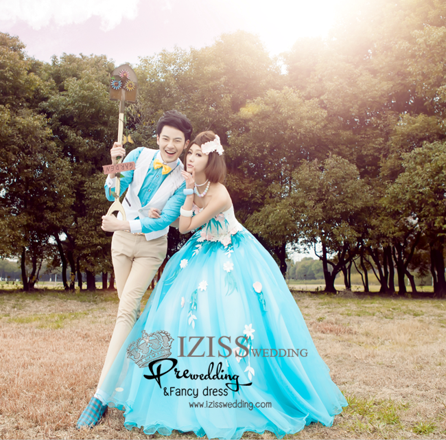***พรีออเดอร์***ชุดคู่ถ่ายพรีเวดดิ้ง (prewedding dress) & ชุดแต่งงานแฟนซี (Fancy wedding dress)ชายหญิง "ธีมสีฟ้า-ขาว"